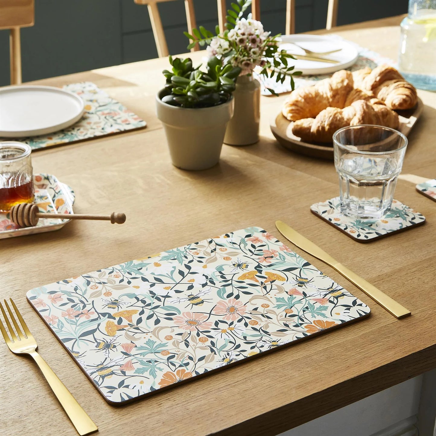 Cork-Backed Placemats "Bee Bloom"