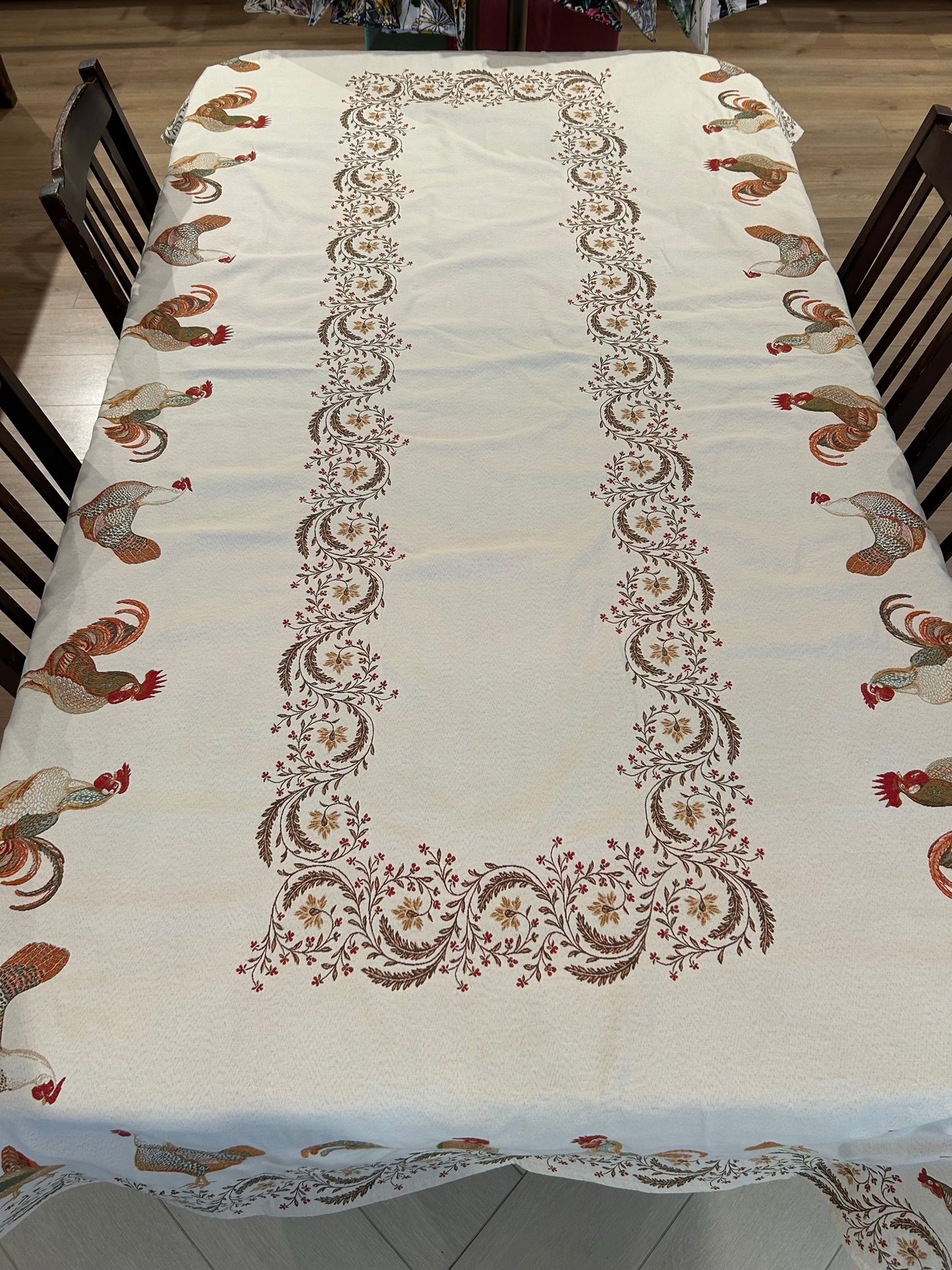 L'Ensoleillade Jacquard Tablecloth: "Chanteclerc"