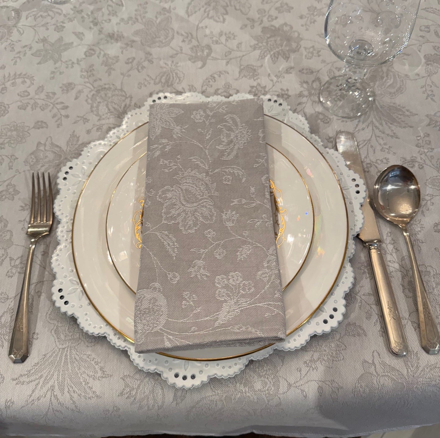 L'Ensoleillade Jacquard Napkin: "Daya" White