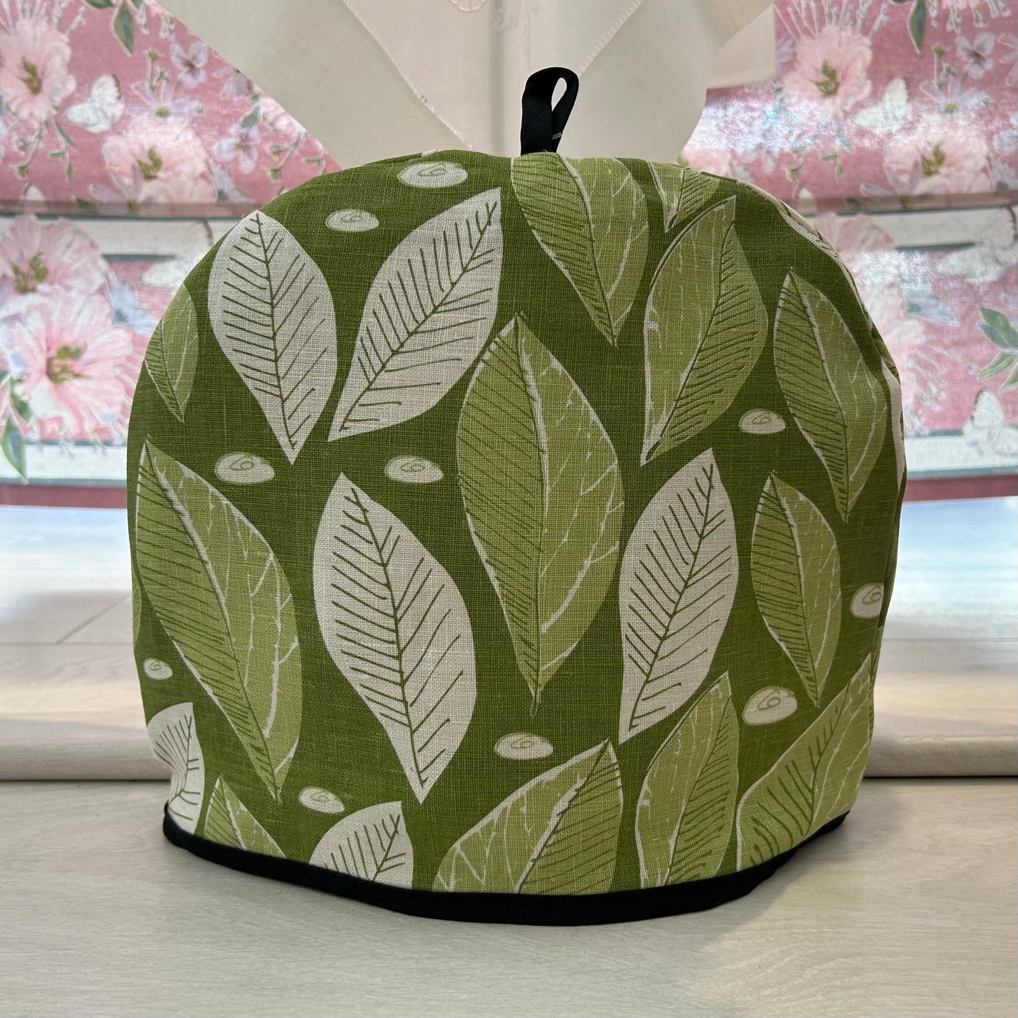 Rain Goose Linen Tea Cozy "Green Leaves"
