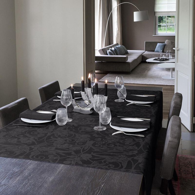 Custom Made French Linen Tablecloths By Le Jacquard Français