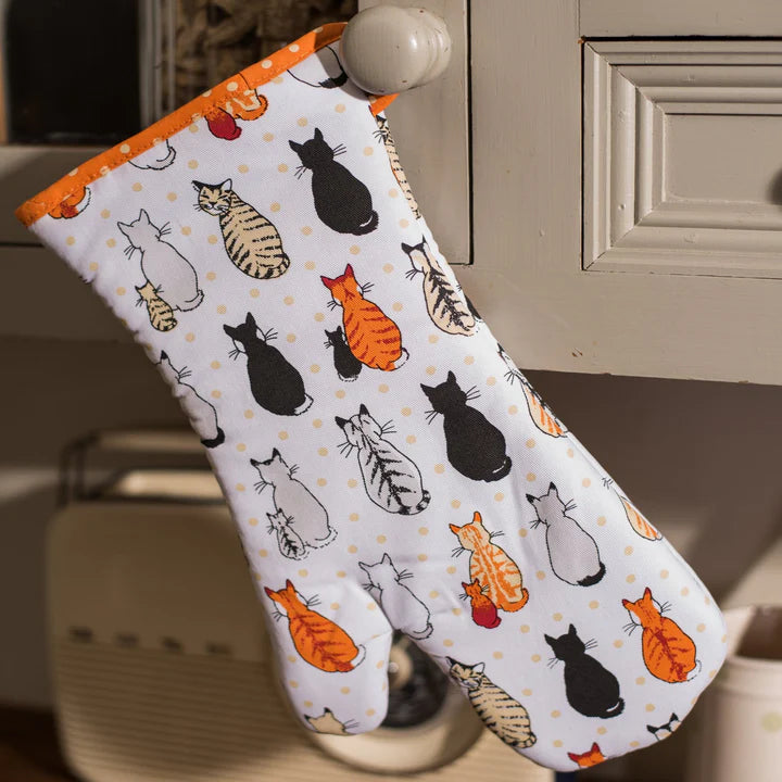 Oven Mitt "Cats in Waiting"