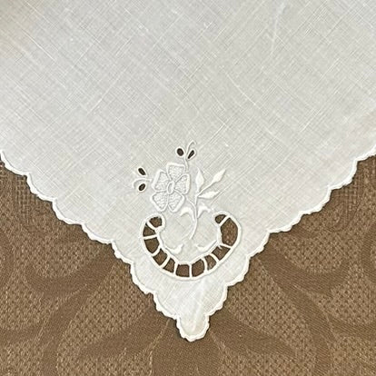 Estate/Vintage Set of Six Linen Napkins With Cutwork and Scalloped Edges