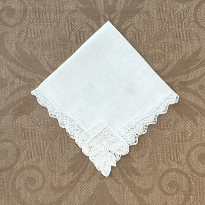Estate/Vintage Ladies Handkerchief - Linen With Bows & Lace Edge