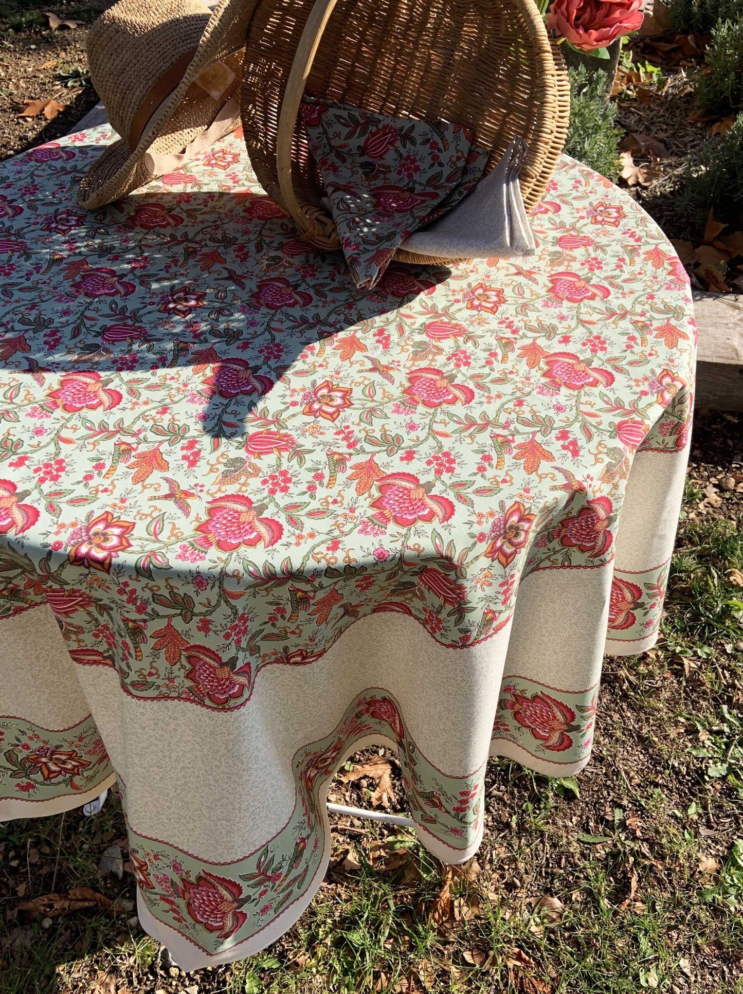 L'Ensoleillade Tablecloth: "Colombe" Menthe
