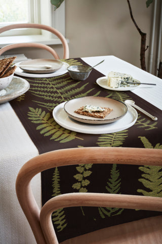 Ekelund Table Runner: "Cora"