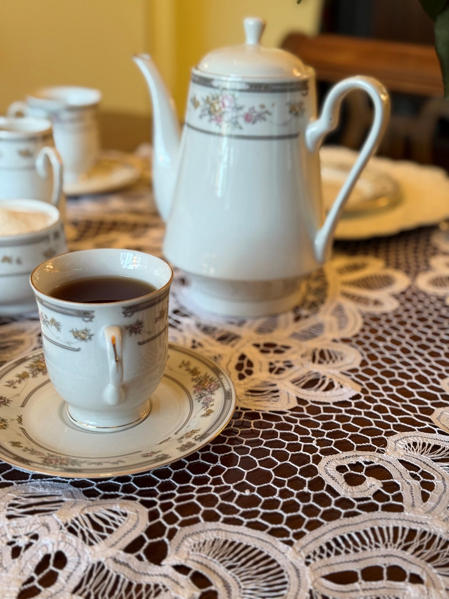 Battenburg Lace Cotton Table Center