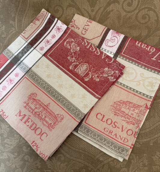 L'Ensoleillade Jacquard Napkin: "Bar A Vin" Red