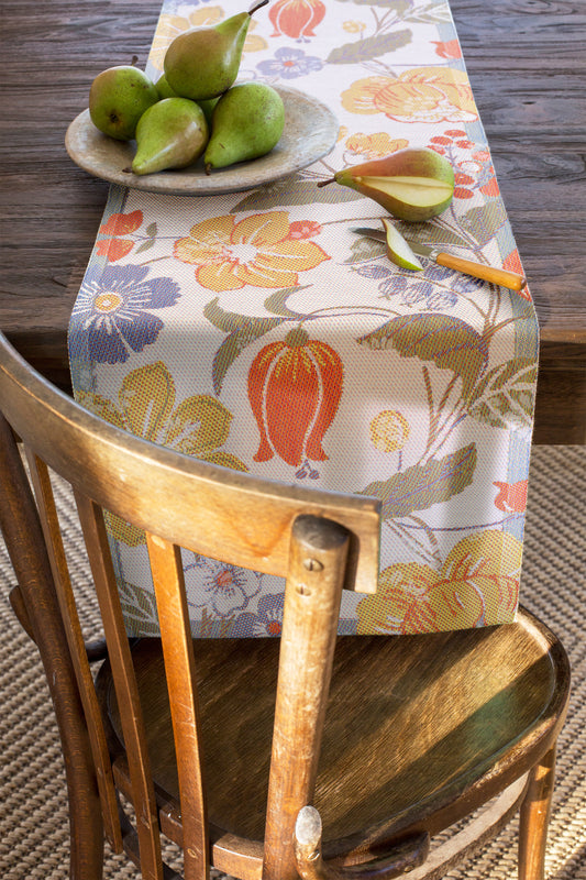 Ekelund Table Runner: "Blomsterslinga"