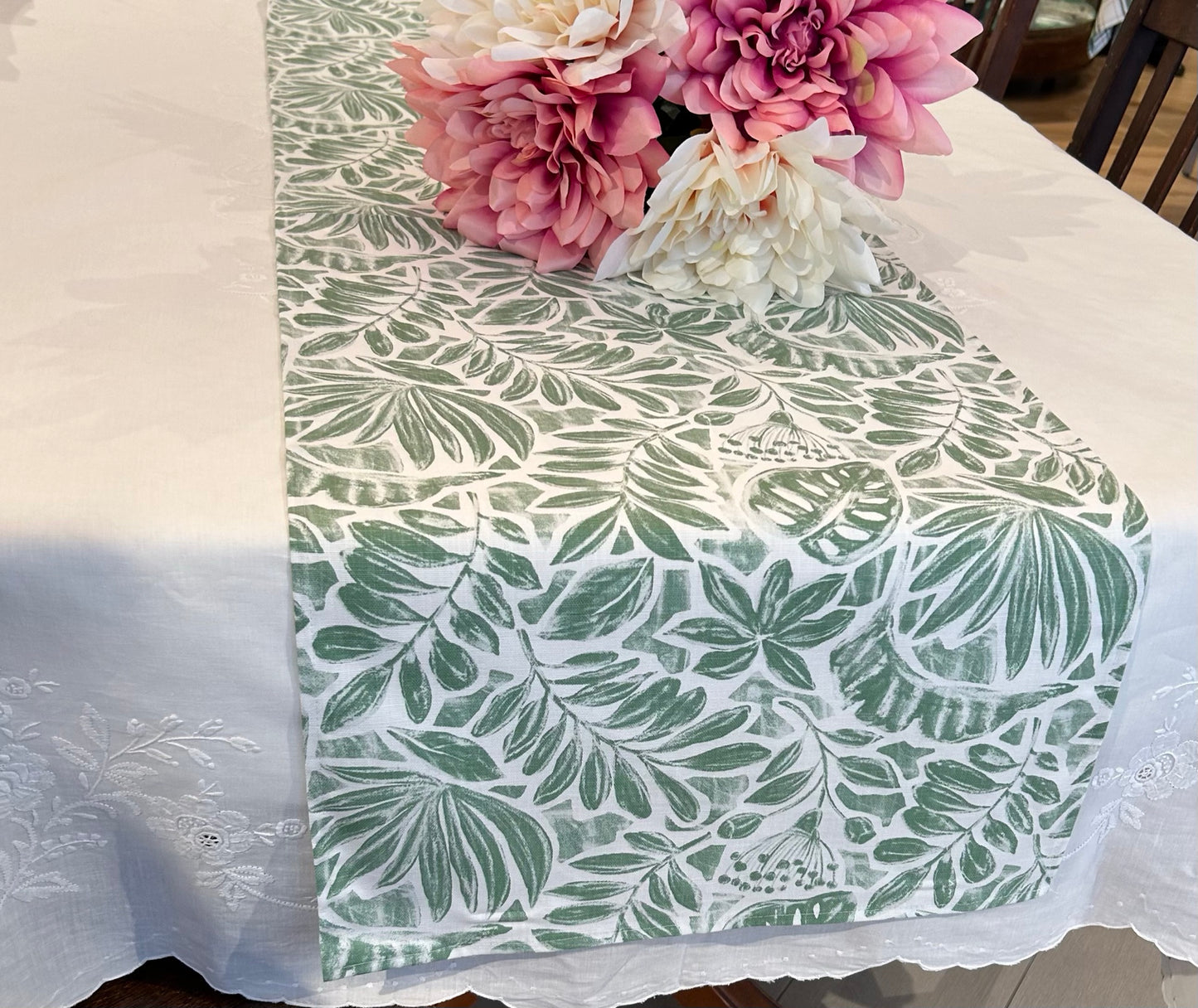 L'Ensoleillade Cotton Table Runner: "Cornelia"