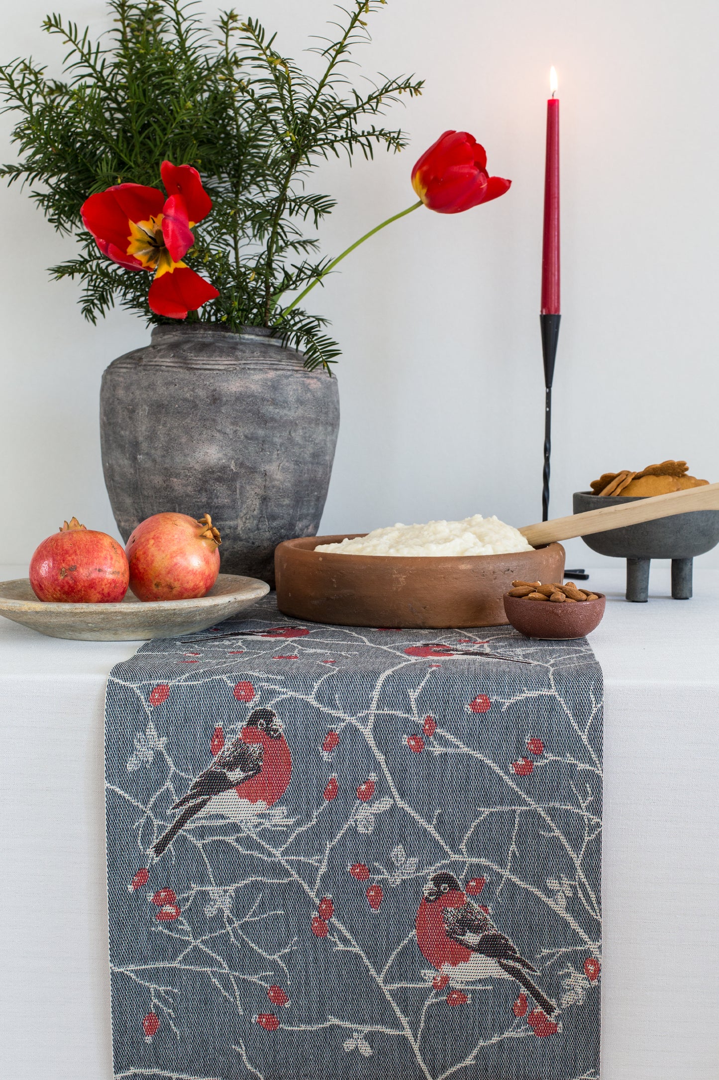 Ekelund Table Runner: "Frostkvist"