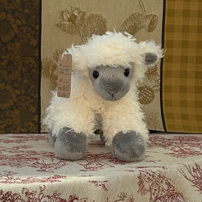 Stuffed Lamb "Flopsie"