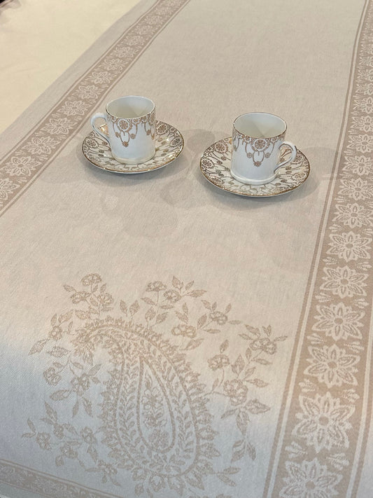 L'Ensoleillade Jacquard Table Runner: "France"