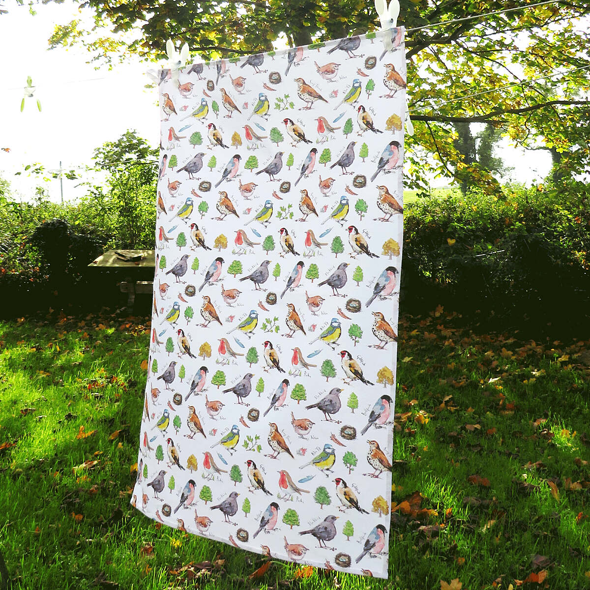 Tea Towel "Madeleine Floyd's Garden Bird Song"