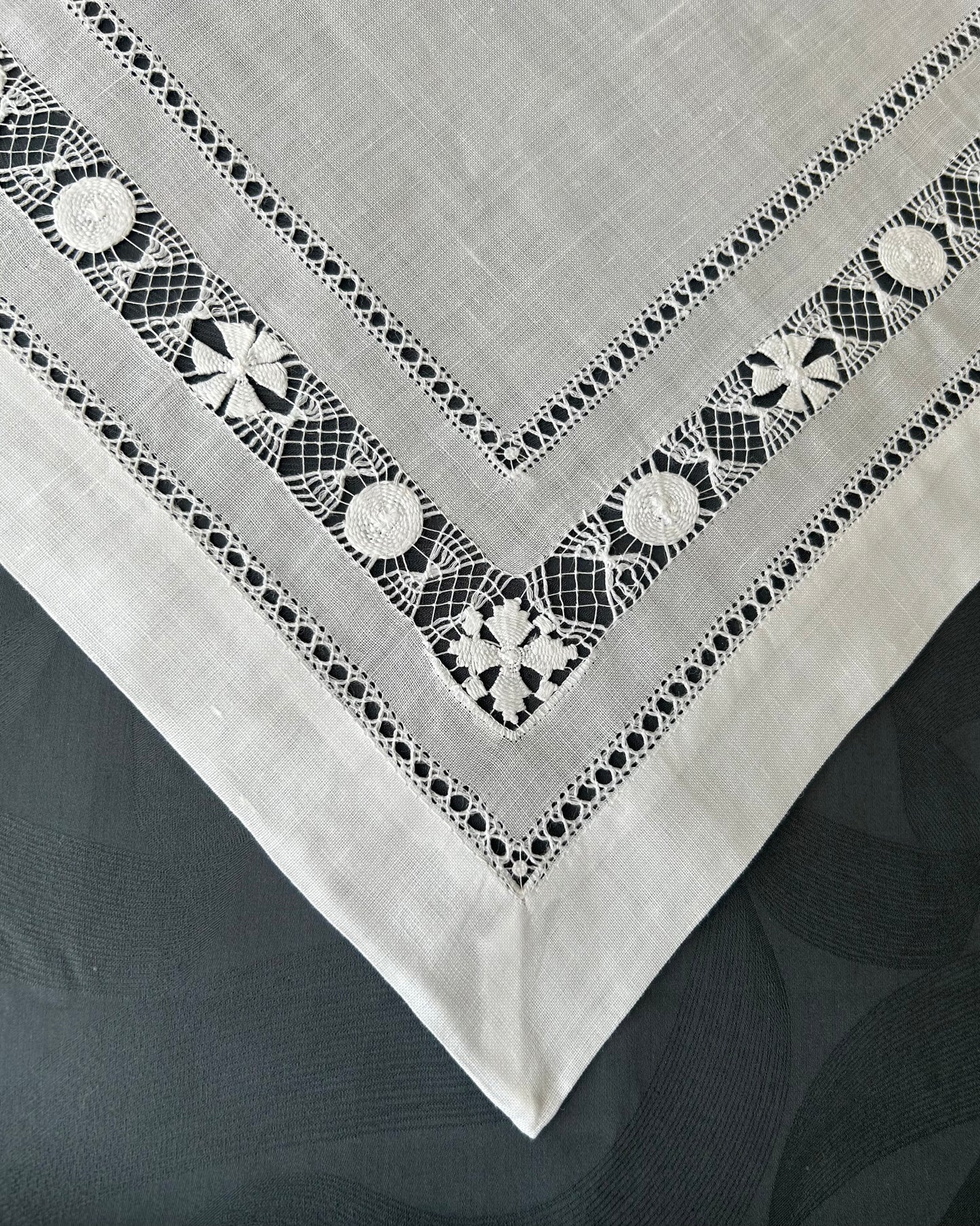 100% Linen Drawn Thread Napkins - White