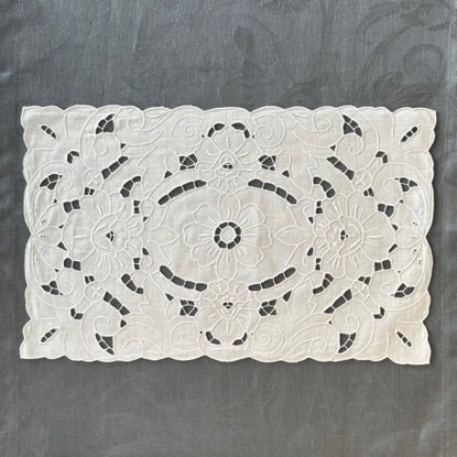 100% Cotton Placemats - Richelieu Cutwork