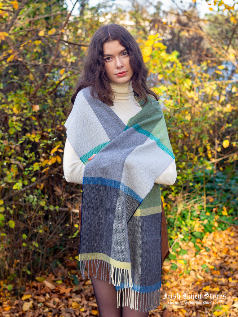 McNutt Lambswool Scarf - Navy & Smoke Check