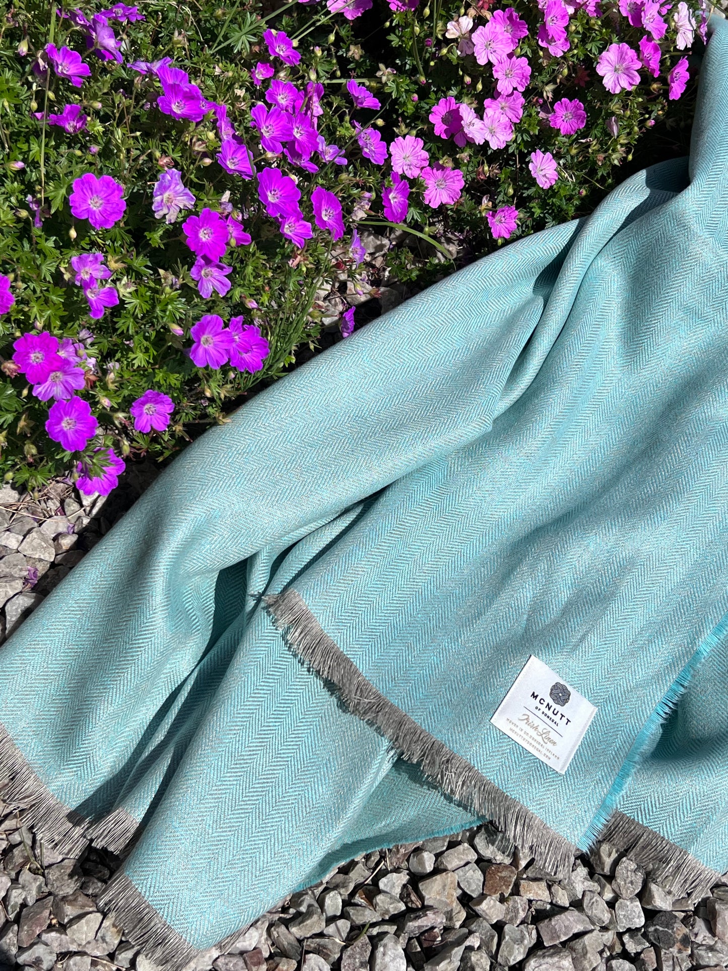 McNutt Linen Throw "Mint"