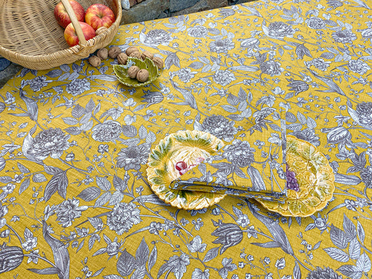 L'Ensoleillade Jacquard Tablecloth: "Ghislaine"