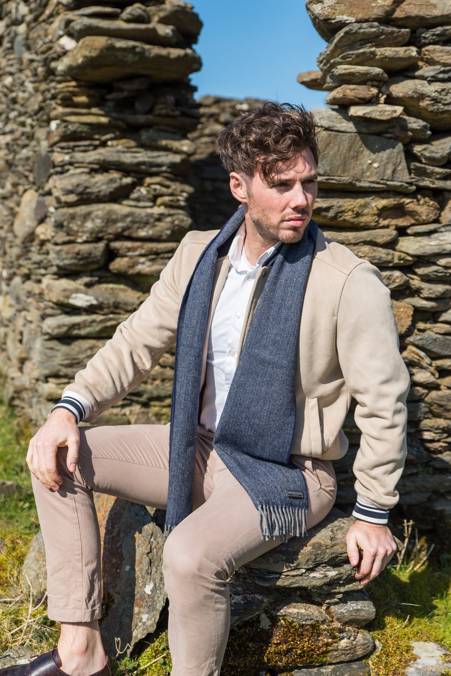 McNutt Lambswool Scarf - Navy & Grey Herringbone