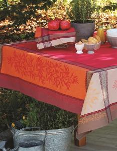 L'Ensoleillade Jacquard Tablecloth: "Olive"