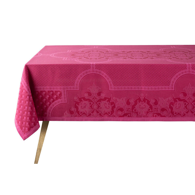 Le Jacquard Francais Tablecloth "Palais Venetien" Pink