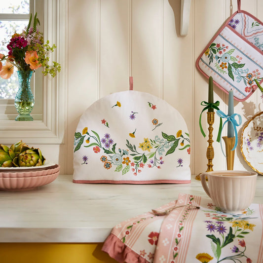 Tea Cosy "Petals & Prose"