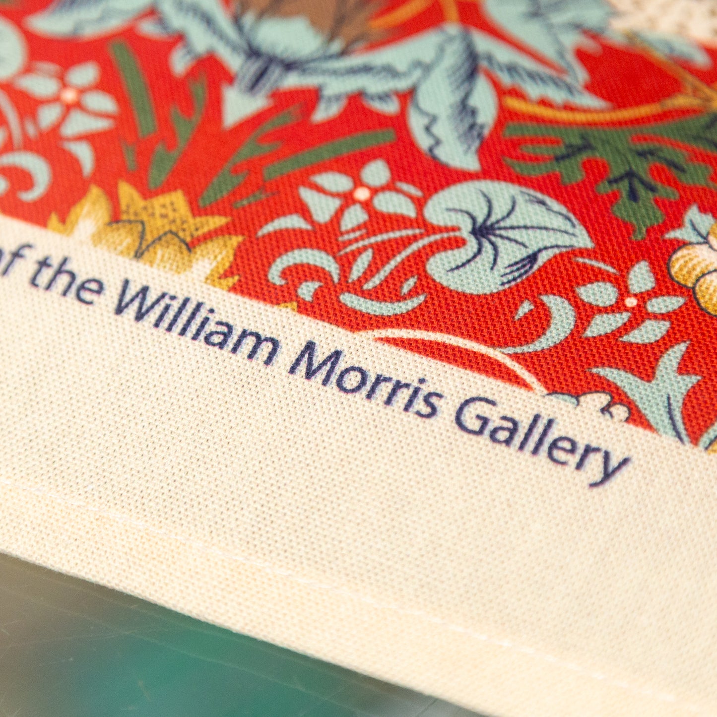 William Morris Tea Towel "Strawberry Thief" Red