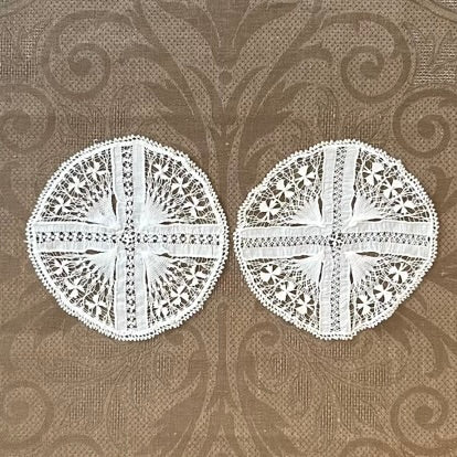 Estate/Vintage Pair of Linen Bobbin Lace Doilies