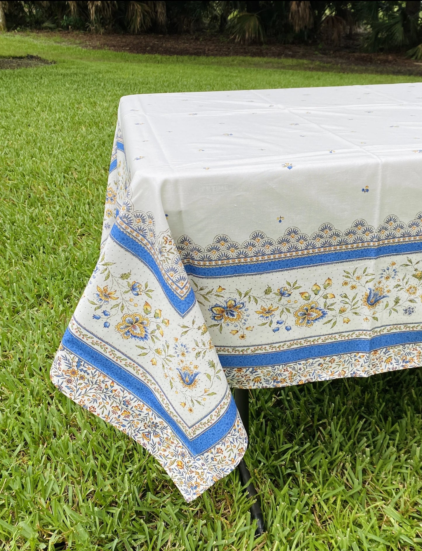 L'Ensoleillade Tablecloth: "Beaucaire" Blue