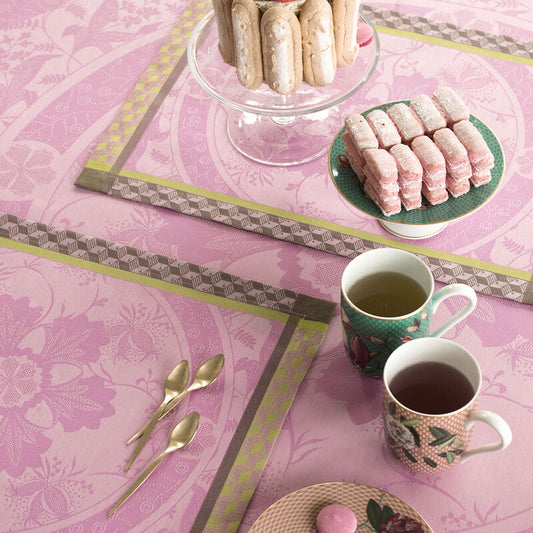 Le Jacquard Francais Placemat "Duchesse" Peony