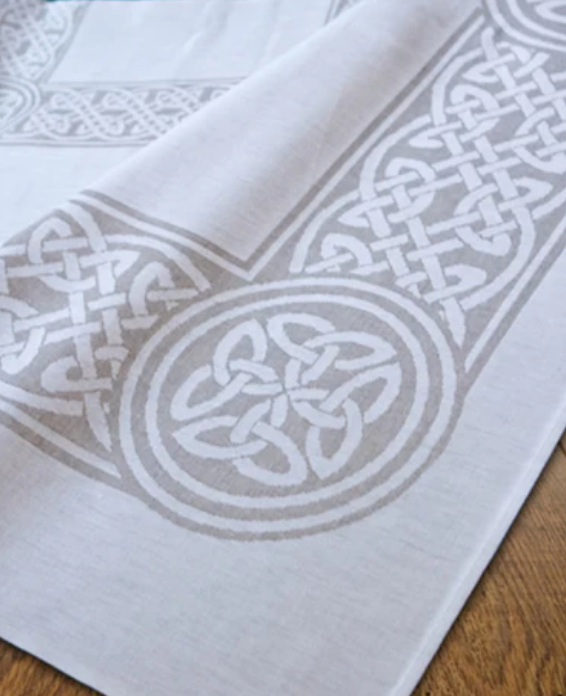 Irish Damask Linen Tablecloth - Colmcille (White)