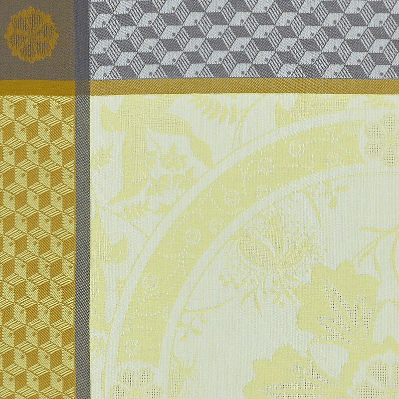 Le Jacquard Francais Napkin "Duchesse" Narcissus