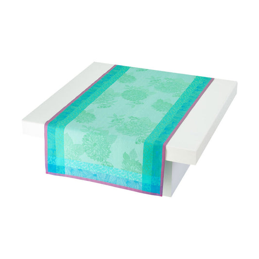 Le Jacquard Francais Table Runner "Parfums de Bagatelle" Hydrangea