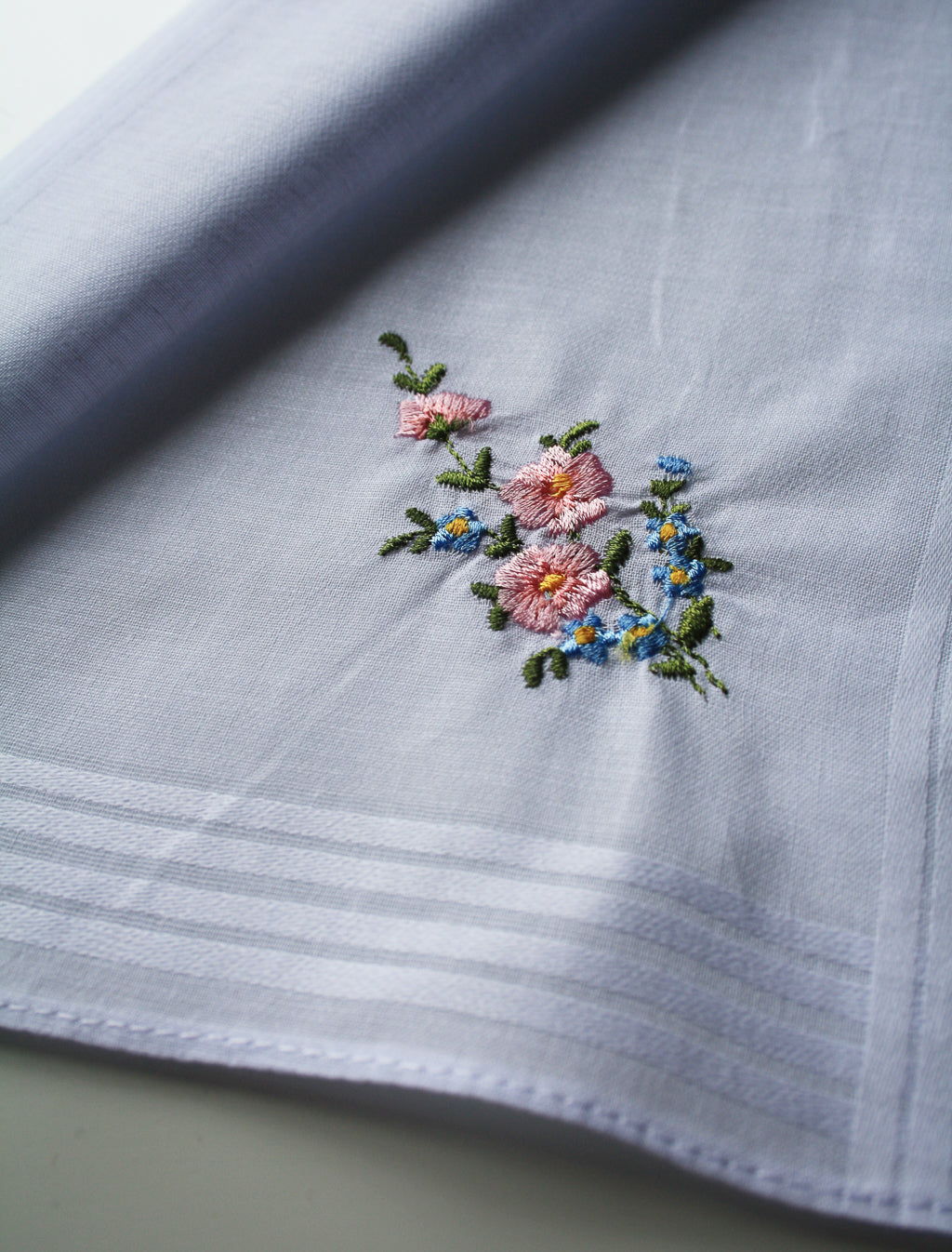 Handkerchief Ladies - Embossed Cotton Anemone
