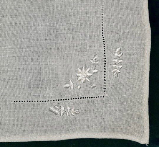 Handkerchief Ladies - Linen White Daisy