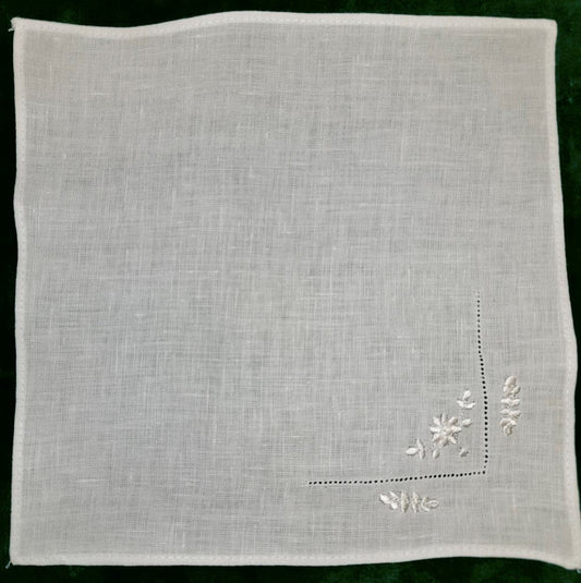 Handkerchief Ladies - Linen White Daisy